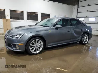 2019 Audi A4 Premium Plus z VIN WAUENAF49KN009905, wystawiony jako Copart lot #54179755 z przebiegiem 36 799 mil mil oraz Szkoda całkowita • Salvage title. Historia ofert i sprzedaży dostępna na DreamBid. Obrazek 1.