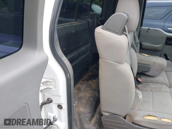 2005 Ford F-150 XL с VIN 1FTRF12295NB84343, выставлен на аукционе IAAI как лот 42431782 с пробегом 333 994 миль миль и . История ставок и продаж доступна на DreamBid. Изображение 8.