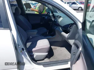2007 Toyota RAV4 with VIN JTMZK33V275011430, listed as a IAAI auction lot 42159203 with 195,141 mi miles. Bid and sale history available at carsss.com. Image 5.