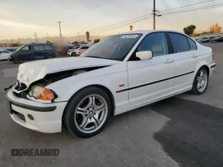 2001 BMW 3 Series 330i with VIN WBAAV53421FJ71992, listed as a Copart auction lot 85248964 with 180,467 mi miles and Salvage Title. Bid and sale history available at carsss.com. Image 1.
