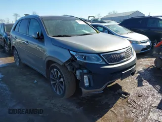 2015 Kia Sorento SX with VIN 5XYKWDA77FG647122, listed as a IAAI auction lot 41416613 with 157,677 mi miles. Bid and sale history available at carsss.com. Image 1.