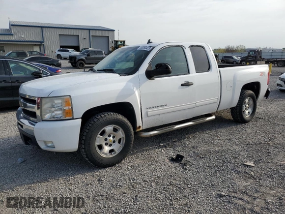 2011 Chevrolet Silverado 1500 LT with VIN 1GCRKSE32BZ174652, listed as a Copart auction lot 53080435 with 163,371 mi miles and Salvage Title. Bid and sale history available at DreamBid. Image 1.