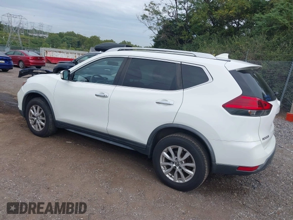 2017 Nissan Rogue SV with VIN KNMAT2MV9HP604372, listed as a IAAI auction lot 40372180 with 96,924 mi miles. Bid and sale history available at carsss.com. Image 3.