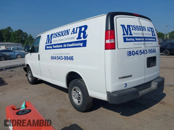 2017 Chevrolet Express Cargo with VIN 1GCWGAFF9H1286007, listed as a IAAI auction lot 42583430 with 257,665 mi miles and . Bid and sale history available at DreamBid. Image 3.