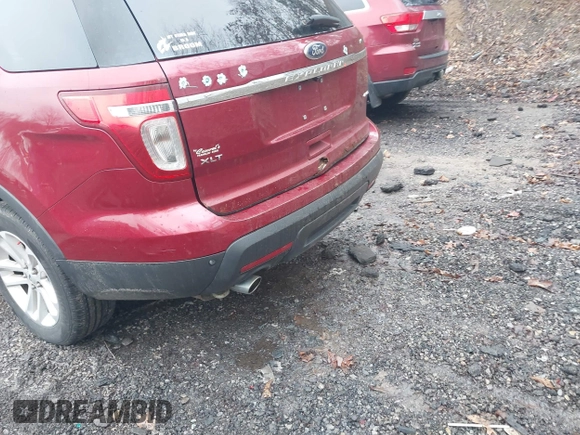 2013 Ford Explorer XLT with VIN 1FM5K8D85DGA47144, listed as a IAAI auction lot 42009829 with 215,192 mi miles and . Bid and sale history available at carsss.com. Image 6.
