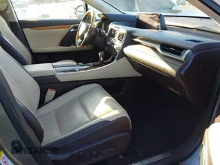 2017 Lexus RX 350 с VIN 2T2ZZMCA7HC074280, выставлен на аукционе IAAI как лот 42261883 с пробегом 76 393 миль миль и . История ставок и продаж доступна на DreamBid. Изображение 5.