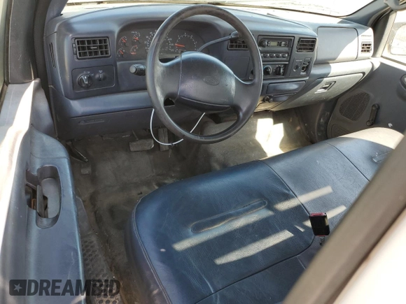 2000 Ford Super Duty F-250 XL with VIN 1FTNF20L0YEA61521, listed as a Copart auction lot 48381005 with 269,284 mi miles and Clean Title. Bid and sale history available at carsss.com. Image 8.