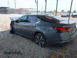 2019 Nissan Altima SL with VIN 1N4BL4EW9KC133318, listed as a IAAI auction lot 39806541 with 34,420 mi miles and . Bid and sale history available at DreamBid. Image 3.