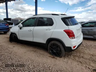 2022 Chevrolet Trax LT with VIN KL7CJPSM0NB556787, listed as a Copart auction lot 44207695 with 17,751 mi miles and Salvage Title. Bid and sale history available at DreamBid. Image 2.