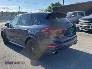 2018 Porsche Cayenne с VIN WP1AA2A22JKA07419, выставлен на аукционе Copart как лот 55361725 с пробегом 26 908 миль миль и Списание • Salvage title. История ставок и продаж доступна на DreamBid. Изображение 3.