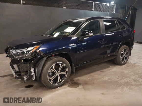 2024 Toyota RAV4 XSE with VIN JTMFB3FV2RD173730, listed as a IAAI auction lot 41794353 with 4,639 mi miles and . Bid and sale history available at DreamBid. Image 2.