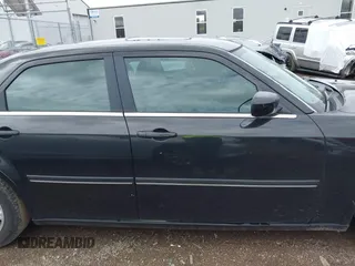 2005 Chrysler 300 Touring with VIN 2C3AA53G85H155393, listed as a IAAI auction lot 42171752 with 225,385 mi miles and . Bid and sale history available at DreamBid. Image 14.
