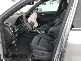 2022 Audi Q5 S line Premium Plus with VIN WA1EAAFY1N2117789, listed as a Copart auction lot 43724325 with 0 mi miles and Salvage Title. Bid and sale history available at carsss.com. Image 7.