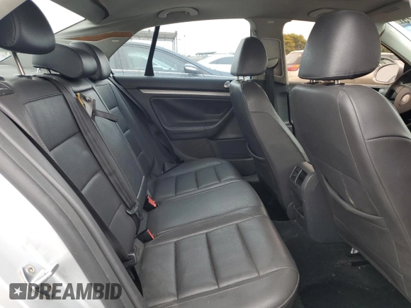 2007 Volkswagen Jetta Wolfsburg Edition with VIN 3VWEF71K57M138599, listed as a Copart auction lot 59546025 with 205,460 mi miles and Salvage title. Bid and sale history available at DreamBid. Image 10.