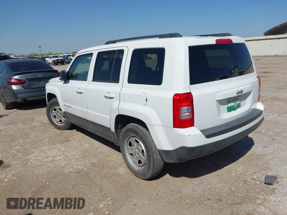 2016 Jeep Patriot Sport SE with VIN 1C4NJPBAXGD753958, listed as a IAAI auction lot 42052122 with 175,502 mi miles and . Bid and sale history available at carsss.com. Image 3.