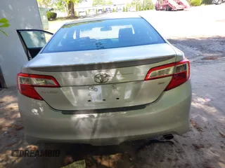 2012 Toyota Camry L with VIN 4T1BF1FK3CU087665, listed as a IAAI auction lot 41996675 with 220,465 mi miles. Bid and sale history available at carsss.com. Image 17.