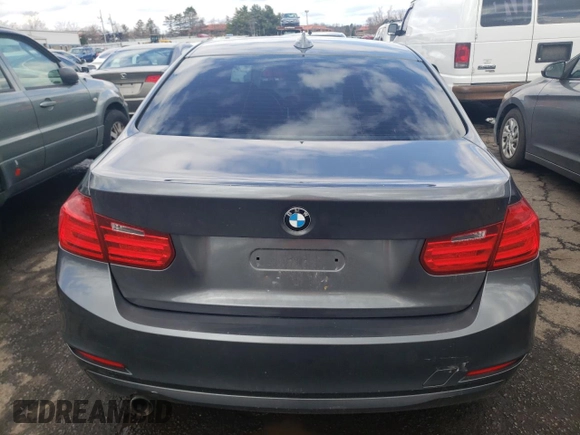 2013 BMW 3 Series 320i xDrive с VIN WBA3C3C59DF982009, выставлен на аукционе Copart как лот 51833065 с пробегом 191 573 миль миль и Чистый • Clean title. История ставок и продаж доступна на DreamBid. Изображение 6.