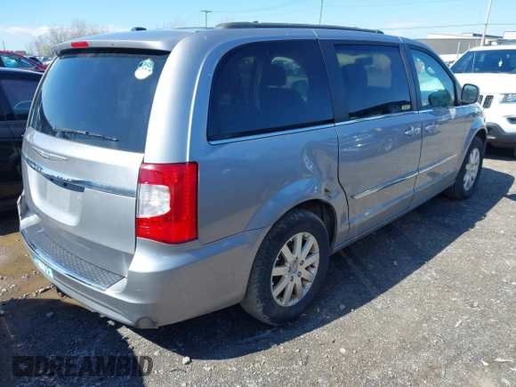 2016 Chrysler Town & Country Touring with VIN 2C4RC1BGXGR185642, listed as a IAAI auction lot 42092927 with 124,085 mi miles and . Bid and sale history available at DreamBid. Image 4.