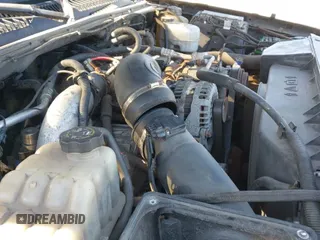 2004 Chevrolet Silverado 2500HD LT z VIN 1GCHK29174E200841, wystawiony jako IAAI lot #43406682 z przebiegiem Nie podano mil oraz . Historia ofert i sprzedaży dostępna na DreamBid. Obrazek 19.