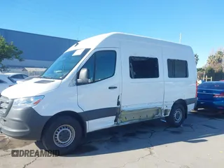 2022 Mercedes-Benz Sprinter Cargo Cargo with VIN W1Y40BHY2NT107852, listed as a IAAI auction lot 41323608 with 27,397 mi miles and . Bid and sale history available at DreamBid. Image 6.