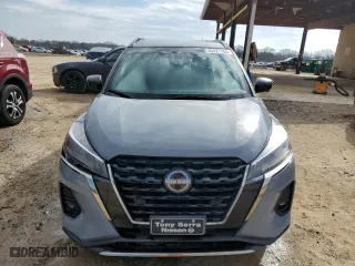 2022 Nissan Kicks SR with VIN 3N1CP5DV2NL481264, listed as a Copart auction lot 45427155 with 7,443 mi miles and Salvage Title. Bid and sale history available at carsss.com. Image 5.