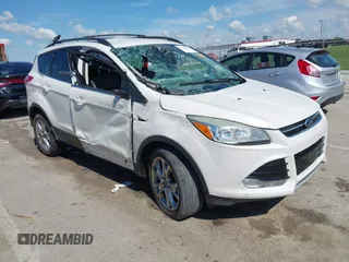 2013 Ford Escape SEL z VIN 1FMCU9H96DUC33593, wystawiony jako IAAI lot #42328069 z przebiegiem 159 154 mil mil oraz . Historia ofert i sprzedaży dostępna na DreamBid. Obrazek 1.