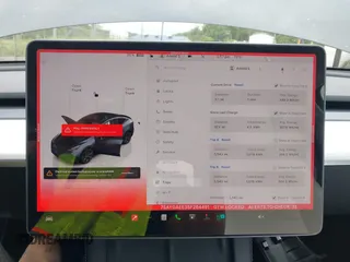 2025 Tesla Model Y Long Range z VIN 7SAYGAEE3SF264491, wystawiony jako IAAI lot #42292489 z przebiegiem 3 543 mil mil oraz . Historia ofert i sprzedaży dostępna na DreamBid. Obrazek 19.