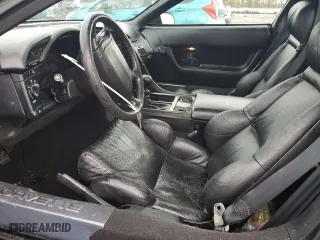 1993 Chevrolet Corvette with VIN 1G1YY23P3P5100843, listed as a Copart auction lot 48970785 with 139,851 mi miles and Salvage Title. Bid and sale history available at carsss.com. Image 7.
