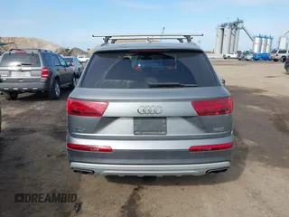 2017 Audi Q7 Premium Plus with VIN WA1LAAF75HD018870, listed as a IAAI auction lot 41988405 with 84,897 mi miles. Bid and sale history available at carsss.com. Image 16.