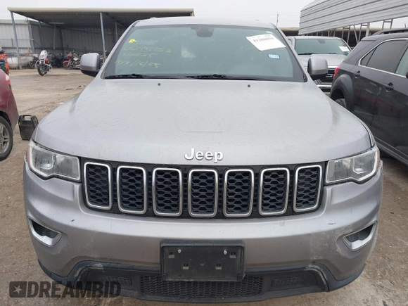 2018 Jeep Grand Cherokee Laredo E with VIN 1C4RJEAG8JC382825, listed as a IAAI auction lot 41288056 with 105,652 mi miles. Bid and sale history available at carsss.com. Image 12.
