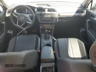 2022 Volkswagen Tiguan SE with VIN 3VV3B7AX0NM033243, listed as a Copart auction lot 59687425 with 42,841 mi miles and Salvage title. Bid and sale history available at DreamBid. Image 8.