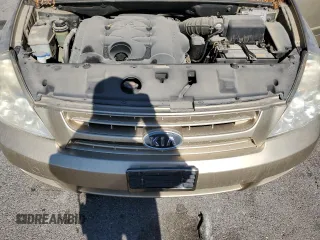 2008 Kia Sedona EX with VIN KNDMB233286219063, listed as a Copart auction lot 73514184 with 153,044 mi miles and Clean Title. Bid and sale history available at carsss.com. Image 12.