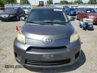 2013 Scion xD z VIN JTKKUPB44D1028981, wystawiony jako Copart lot #55114845 z przebiegiem 170 581 mil mil oraz Szkoda całkowita • Salvage title. Historia ofert i sprzedaży dostępna na DreamBid. Obrazek 5.