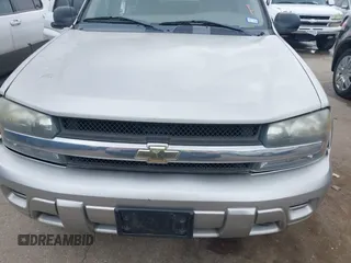 2005 Chevrolet TrailBlazer LT with VIN 1GNDT13S752336954, listed as a IAAI auction lot 41927384 with 170,572 mi miles and . Bid and sale history available at DreamBid. Image 6.