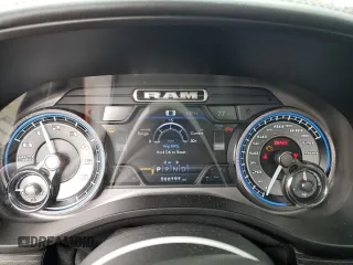 2019 Ram 1500 Limited z VIN 1C6SRFHT9KN692739, wystawiony jako Copart lot #55611315 z przebiegiem 66 191 mil mil oraz Szkoda całkowita • Salvage title. Historia ofert i sprzedaży dostępna na DreamBid. Obrazek 9.