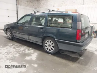 1994 Volvo 850 с VIN YV1LW5710R2026259, выставлен на аукционе IAAI как лот 42212725 с пробегом 292 377 миль миль и . История ставок и продаж доступна на DreamBid. Изображение 3.