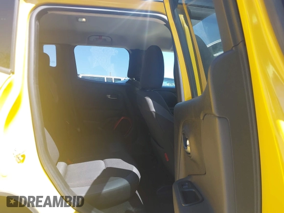 2016 Jeep Renegade Trailhawk with VIN ZACCJBCT4GPD07347, listed as a IAAI auction lot 41985986 with 97,449 mi miles and . Bid and sale history available at carsss.com. Image 8.