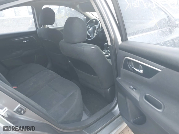 2015 Nissan Altima 2.5 S with VIN 1N4AL3AP4FC184462, listed as a IAAI auction lot 41185080 with 127,660 mi miles. Bid and sale history available at carsss.com. Image 8.