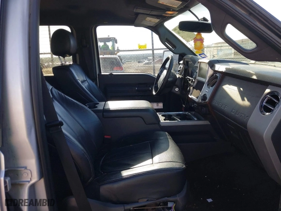 2014 Ford Super Duty F-250 SRW XL with VIN 1FT7W2BT5EEB05210, listed as a IAAI auction lot 41192736 with 283,326 mi miles. Bid and sale history available at carsss.com. Image 5.