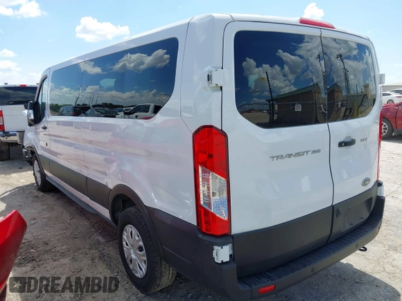 2023 Ford Transit Passenger XL z VIN 1FBAX2Y8XPKA68850, wystawiony jako IAAI lot #42603923 z przebiegiem 37 840 mil mil oraz . Historia ofert i sprzedaży dostępna na DreamBid. Obrazek 3.