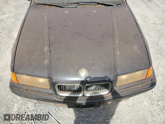 1993 BMW 3 Series z VIN WBACB3316PFE10919, wystawiony jako Copart lot #76412814 z przebiegiem 113 386 mil mil oraz Czysty tytuł • Clean title. Historia ofert i sprzedaży dostępna na DreamBid. Obrazek 11.