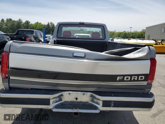 1993 Ford F-150 z VIN 2FTDF15N4PCA95188, wystawiony jako Copart lot #57810385 z przebiegiem 195 093 mil mil oraz Szkoda całkowita • Salvage title. Historia ofert i sprzedaży dostępna na DreamBid. Obrazek 10.