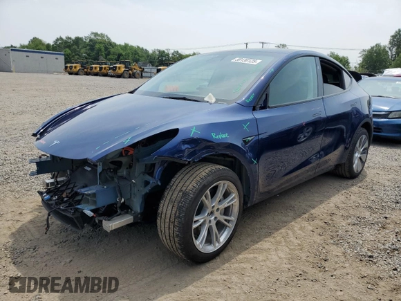 2024 Tesla Model Y Long Range z VIN 7SAYGDEE8RA248635, wystawiony jako Copart lot #59130125 z przebiegiem 21 210 mil mil oraz Szkoda całkowita • Salvage title. Historia ofert i sprzedaży dostępna na DreamBid. Obrazek 1.