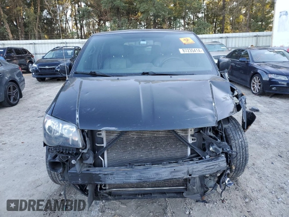 2015 Chrysler Town & Country S with VIN 2C4RC1HG5FR627653, listed as a Copart auction lot 87235414 with 103,684 mi miles and Salvage Title. Bid and sale history available at DreamBid. Image 5.