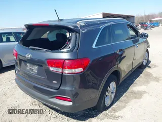 2016 Kia Sorento LX with VIN 5XYPG4A3XGG080146, listed as a IAAI auction lot 41772923 with 1 mi miles. Bid and sale history available at carsss.com. Image 4.
