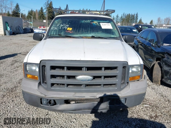 2005 Ford Super Duty F-250 XL with VIN 1FTSX20505EC46780, listed as a IAAI auction lot 41487266 with 1 mi miles. Bid and sale history available at carsss.com. Image 11.