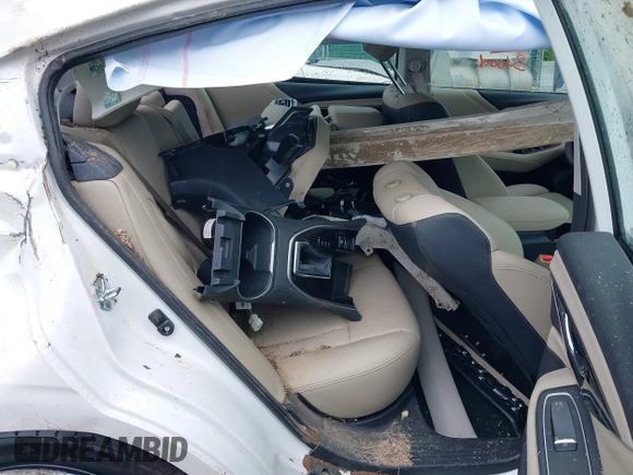 2024 Subaru Legacy Limited with VIN 4S3BWAN61R3025091, listed as a IAAI auction lot 39424271 with 300 mi miles and . Bid and sale history available at DreamBid. Image 8.