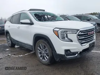 2024 GMC Terrain SLT with VIN 3GKALVEG7RL215832, listed as a IAAI auction lot 41671917 with 5,000 mi miles. Bid and sale history available at carsss.com. Image 1.
