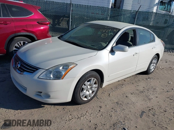 2010 Nissan Altima 2.5 S with VIN 1N4AL2AP1AN462113, listed as a IAAI auction lot 41888170 with 176,836 mi miles. Bid and sale history available at carsss.com. Image 2.