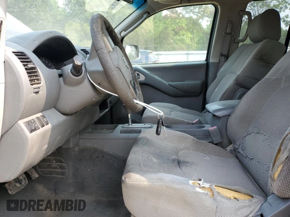 2007 Nissan Frontier SE z VIN 1N6AD09U47C425340, wystawiony jako Copart lot #59329815 z przebiegiem 266 995 mil mil oraz Czysty tytuł • Clean title. Historia ofert i sprzedaży dostępna na DreamBid. Obrazek 7.